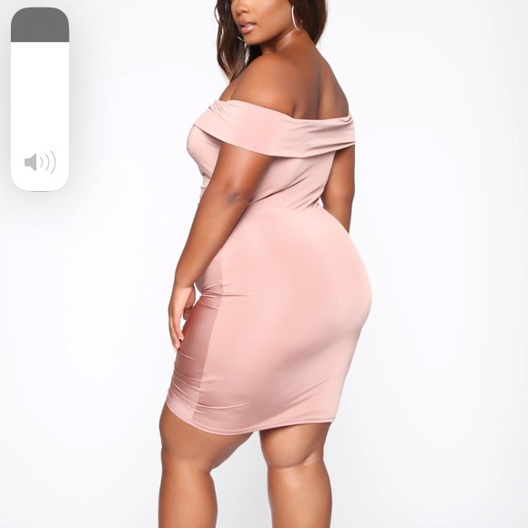 Fashionnova dress - Picture 2 of 4